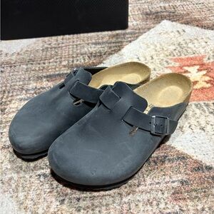 Birkenstock Black Clogs - Oiled Leather